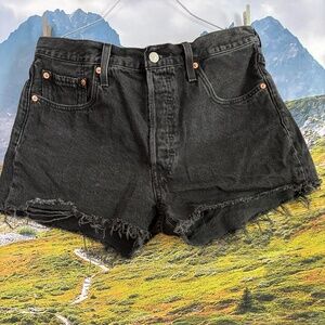 Levi's 501 Original Fit High Rise Women's Shorts; Wise Up Black; Size 31